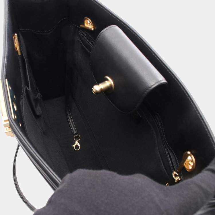 Pre Owned Chanel Boy Chanel Shopping Bag Tote Leather Black