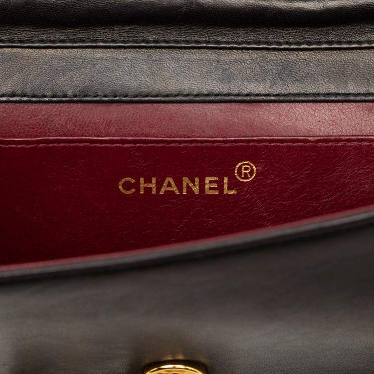 Pre Owned Chanel Black CC Quilted Lambskin Full Single Flap