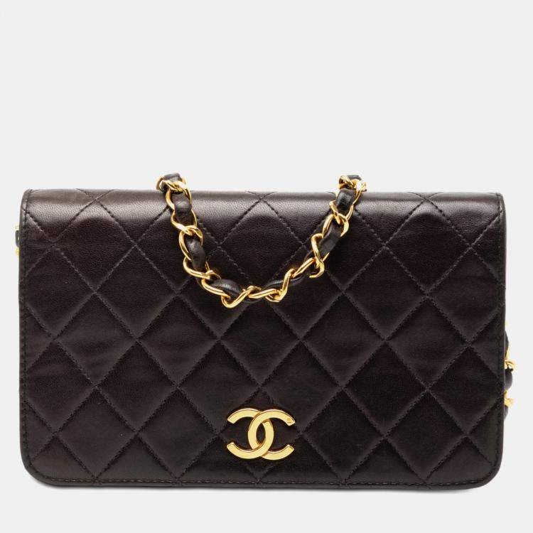 Pre Owned Chanel Black CC Quilted Lambskin Full Single Flap
