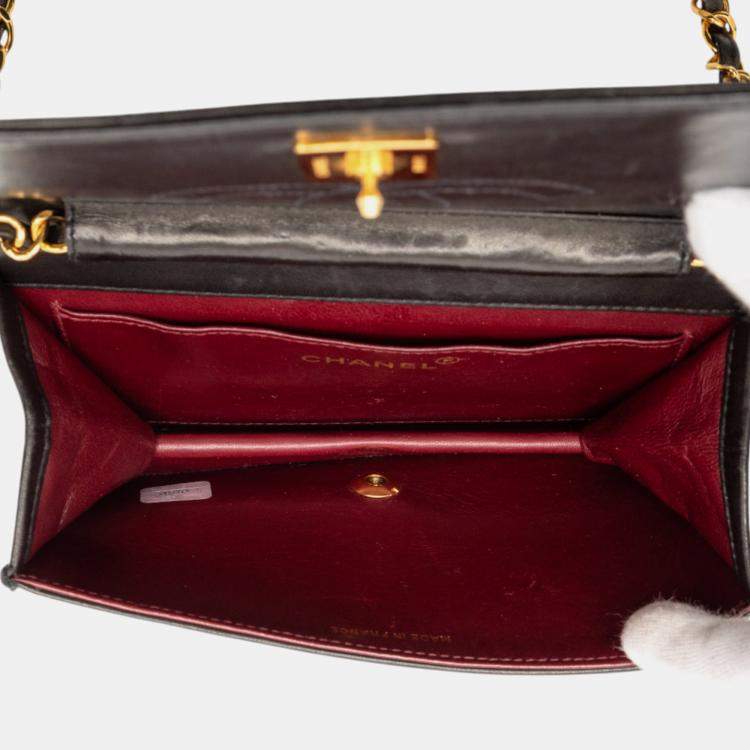 Pre Owned Chanel Black CC Quilted Lambskin Full Single Flap