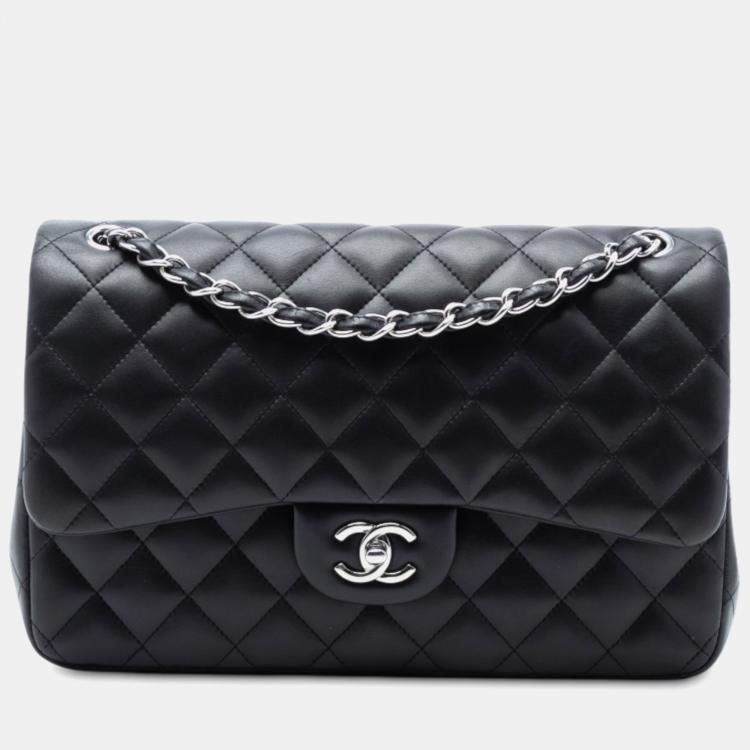 Pre Owned Chanel Black Jumbo Classic Lambskin Double Flap