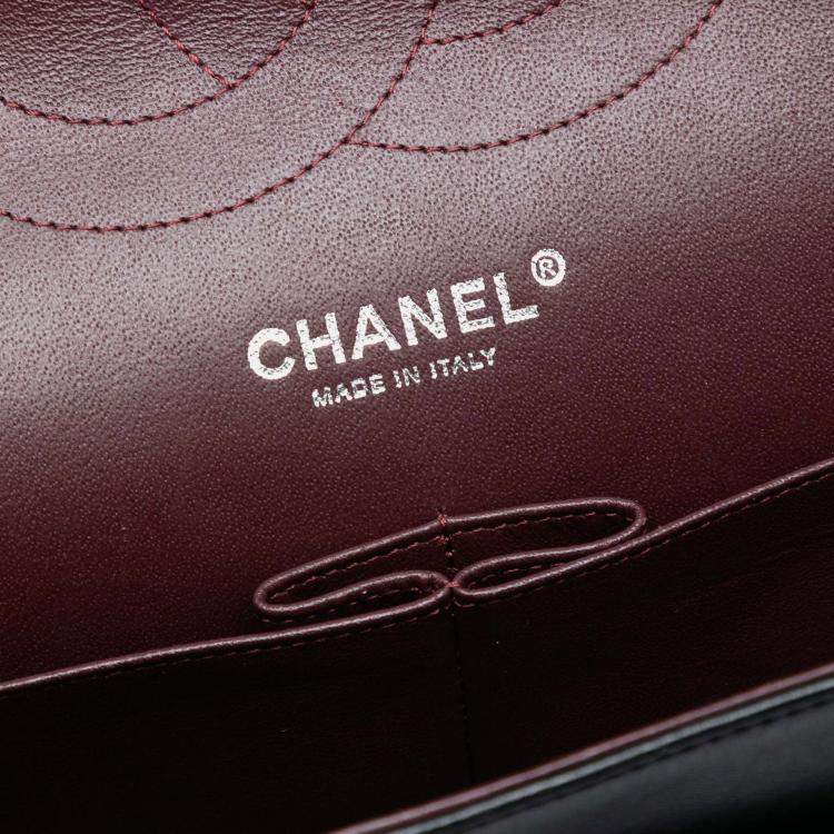 Pre Owned Chanel Black Jumbo Classic Lambskin Double Flap