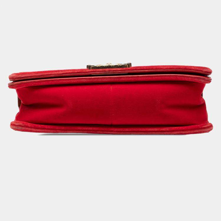 Pre Owned Chanel Red Old Medium Quilted Tweed and Velvet Boy Flap
