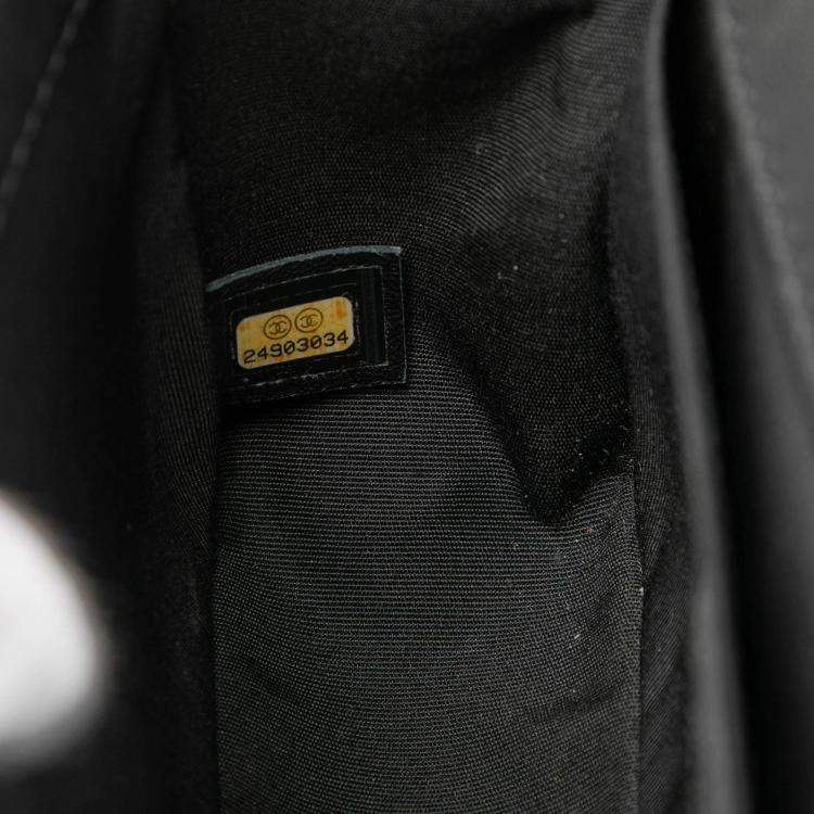 Pre Owned Chanel Black Old Medium Quilted Lambskin Boy Flap