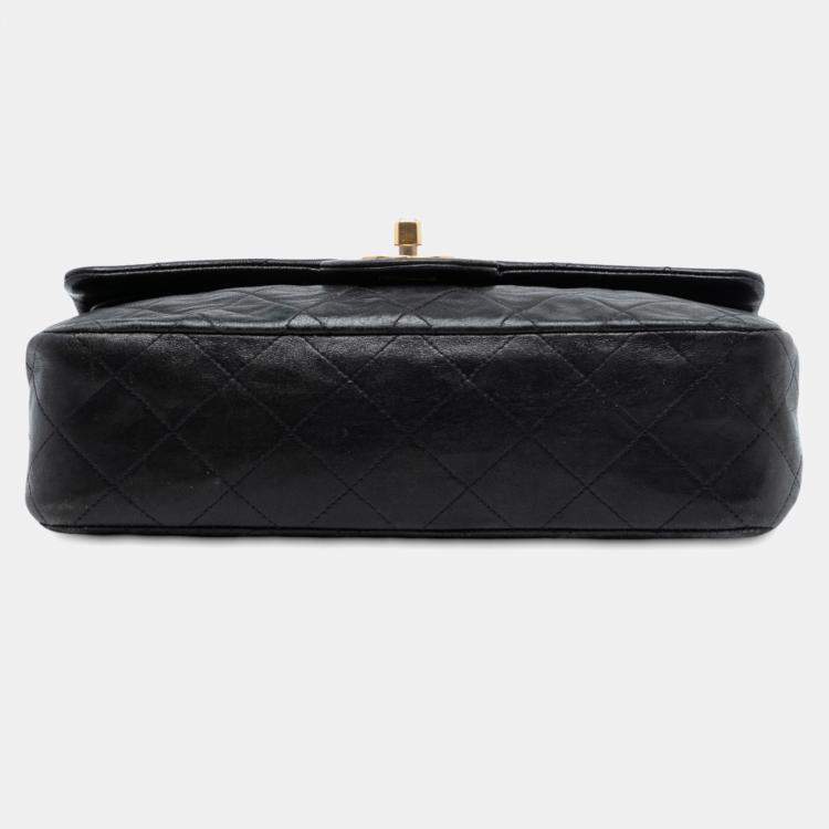 Pre Owned Chanel Black Medium Classic Lambskin Double Flap