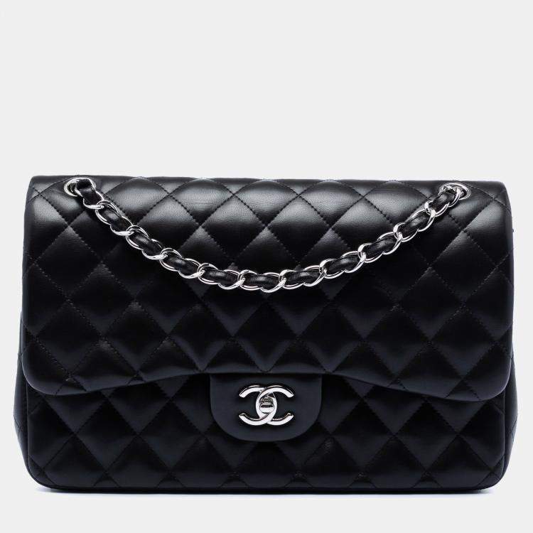 Pre Owned Chanel Black Jumbo Classic Lambskin Double Flap