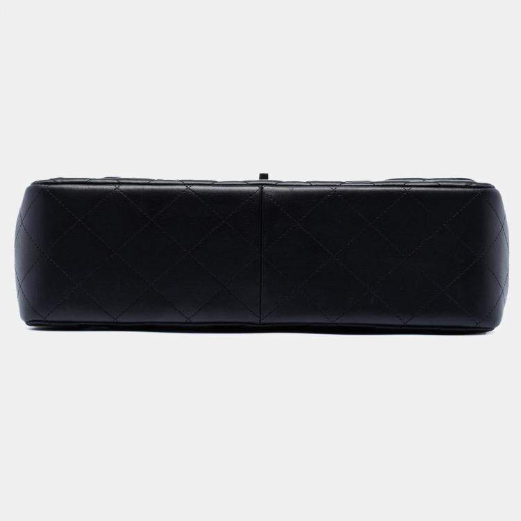 Pre Owned Chanel Black Jumbo Classic Lambskin Double Flap