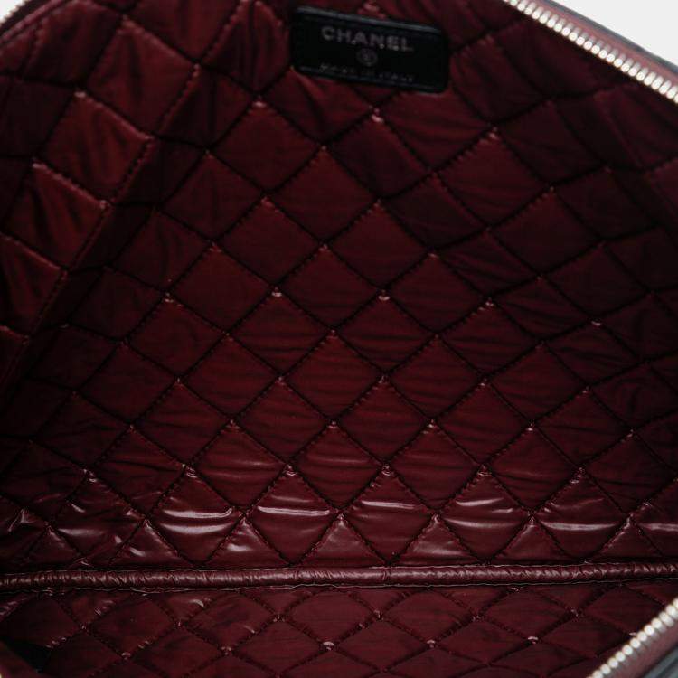 Pre Owned Chanel Black Large Quilted Lambskin O Case Clutch