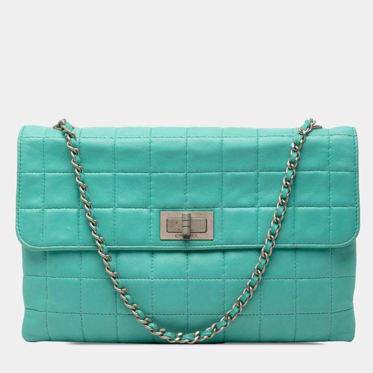 Pre Owned Chanel Blue Chocolate Bar Lambskin Reissue 2.55 Chain Handbag