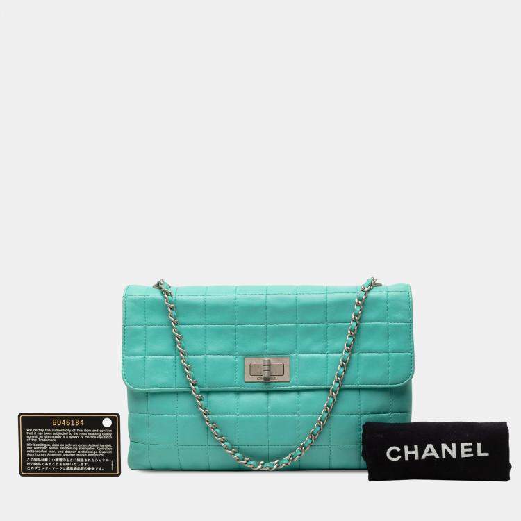 Pre Owned Chanel Blue Chocolate Bar Lambskin Reissue 2.55 Chain Handbag