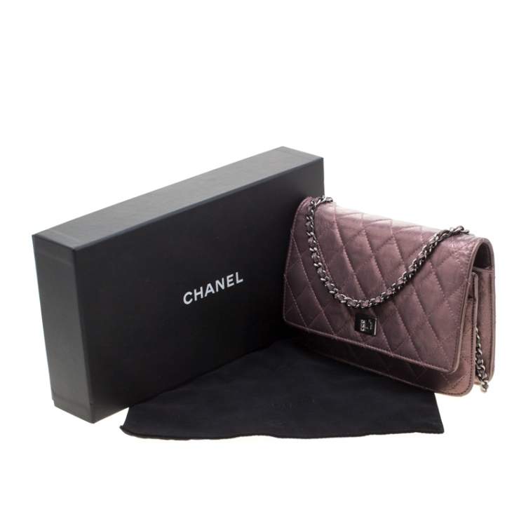 Pre Owned Chanel Metallic Pink Quilted Leather Reissue WOC Clutch Bag