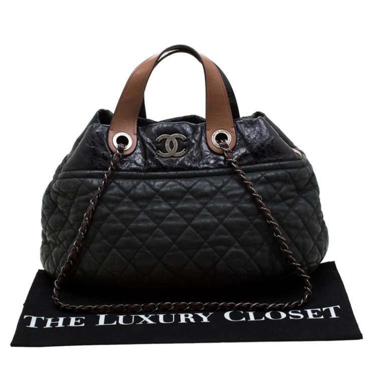 Pre Owned Chanel Olive Green/Black Quilted Leather Hobo