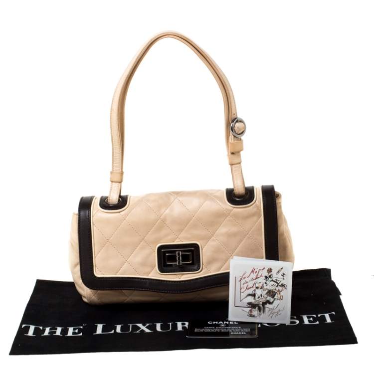 Pre Owned Chanel Beige/Black Quilted Leather Reissue Shoulder Bag