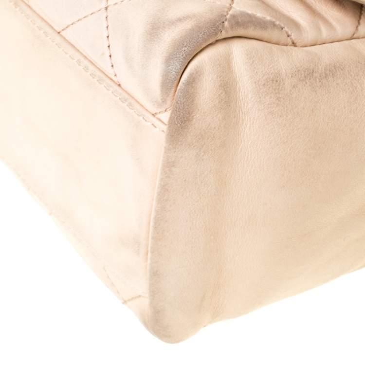 Pre Owned Chanel Beige/Black Quilted Leather Reissue Shoulder Bag