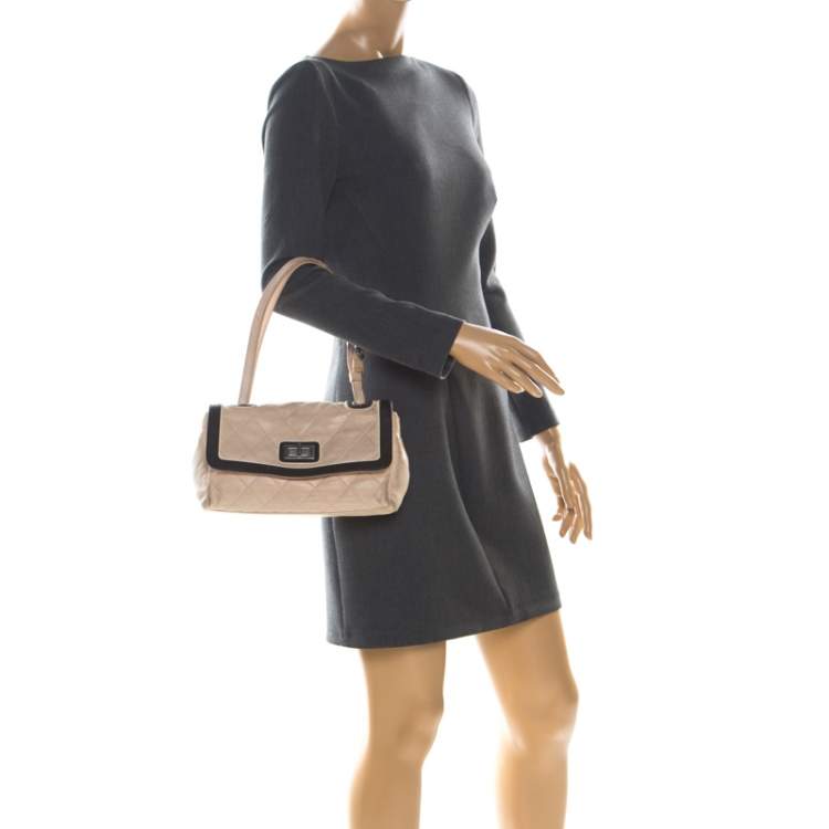 Pre Owned Chanel Beige/Black Quilted Leather Reissue Shoulder Bag