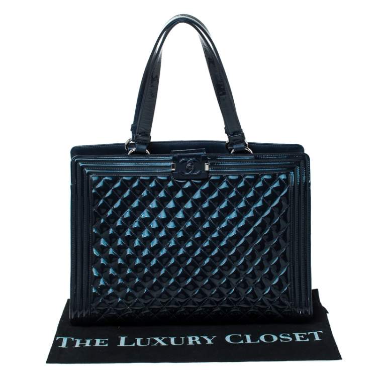 Pre Owned Chanel Navy Blue Quilted Leather Large Boy Shopper Tote