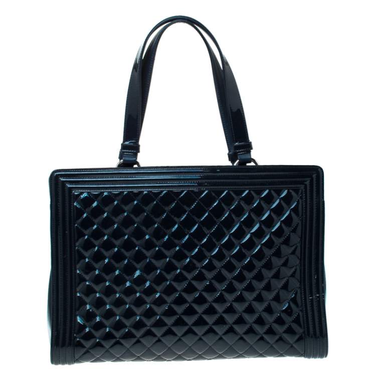 Pre Owned Chanel Navy Blue Quilted Leather Large Boy Shopper Tote
