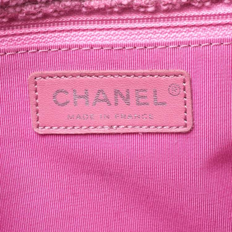 Pre Owned Chanel Pink/Black Quilted Tweed and Leather 2.55 Reissue Flap Bag