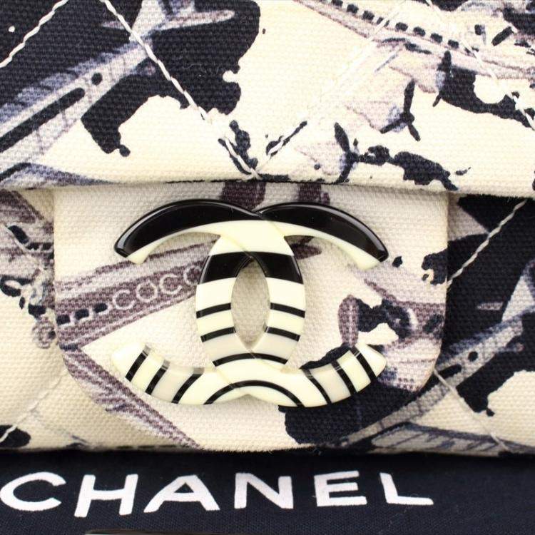 مملوكة مسبقًا Chanel Black/White Quilted Airplane Printed Canvas Medium Flap Bag