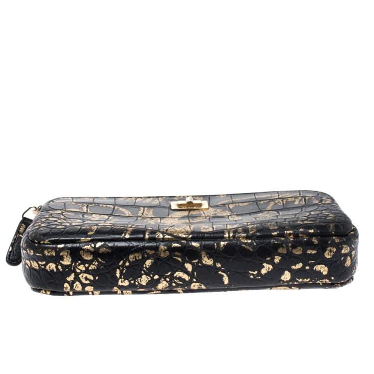 Pre Owned Chanel Black/Gold Croc Embossed Leather Graffiti Reissue WOC