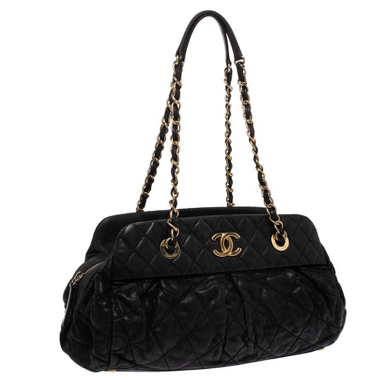 Pre Owned Chanel Black Quilted Iridescent Leather Chic Quilt Bag