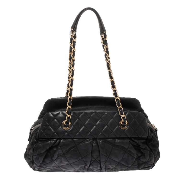 Pre Owned Chanel Black Quilted Iridescent Leather Chic Quilt Bag
