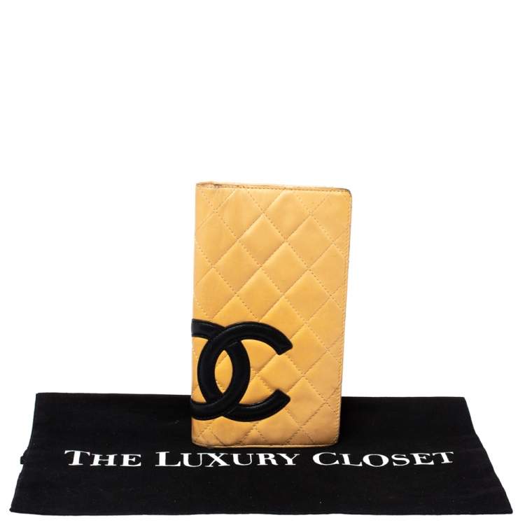 مملوكة مسبقًا Chanel Cream Leather Cambon Ligne Bifold Wallet
