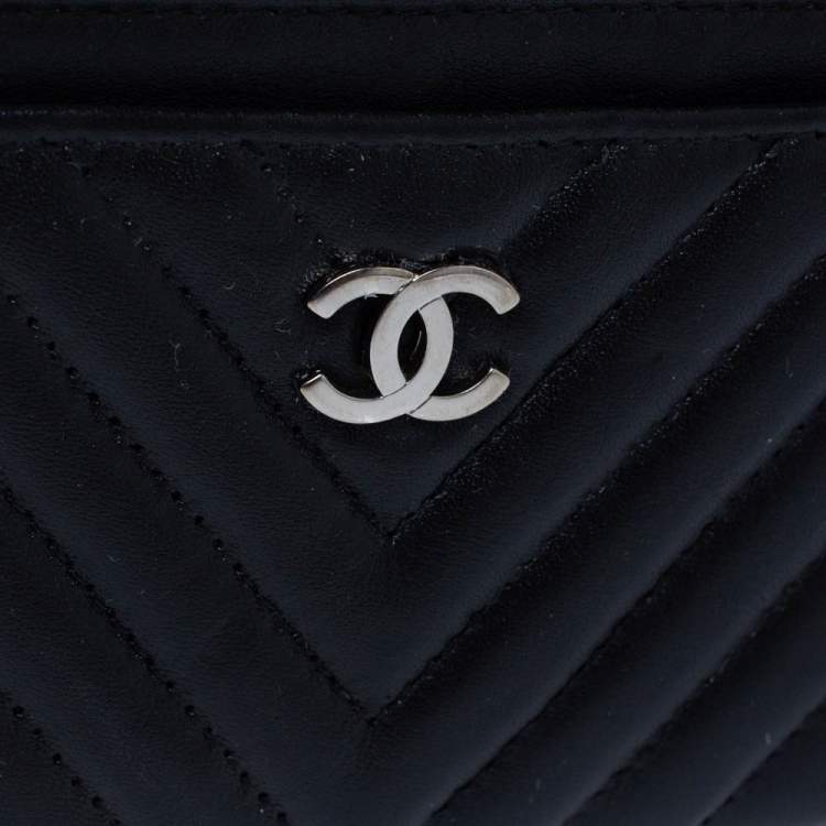 Pre Owned Chanel Black Chevron Leather Card Holder