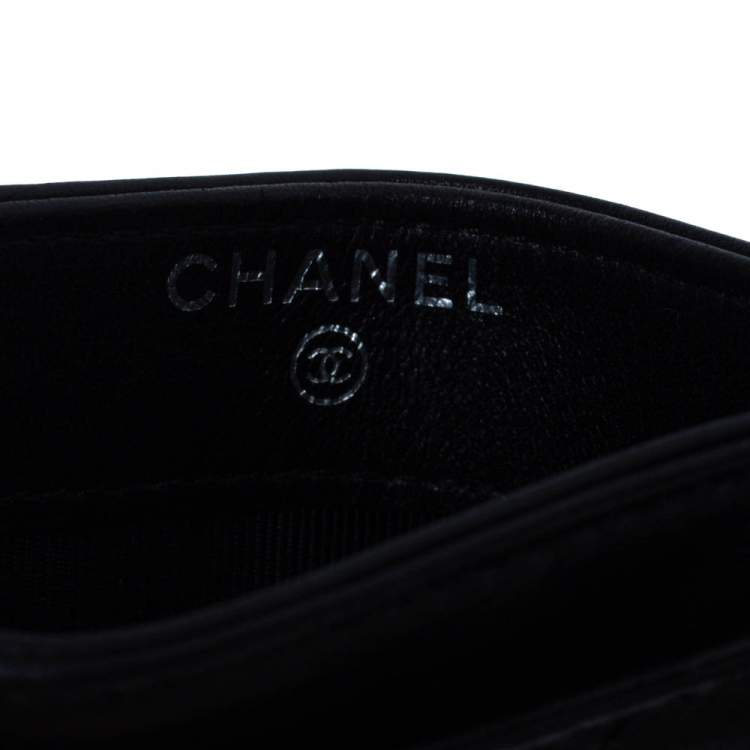 Pre Owned Chanel Black Chevron Leather Card Holder