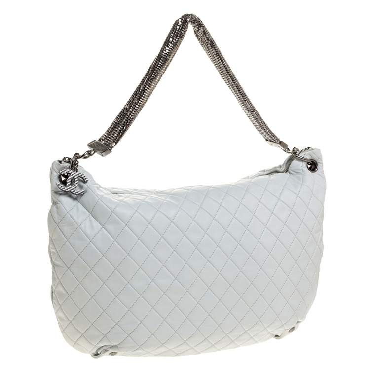 Pre Owned Chanel White Quilted Leather Chain Mail Bag