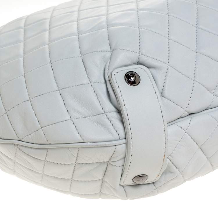 Pre Owned Chanel White Quilted Leather Chain Mail Bag