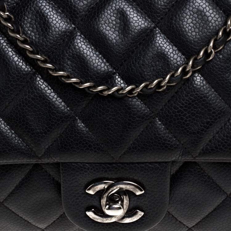 مملوكة مسبقًا Chanel Anthrx Grey Caviar Quilted Leather Chain Flap Bag