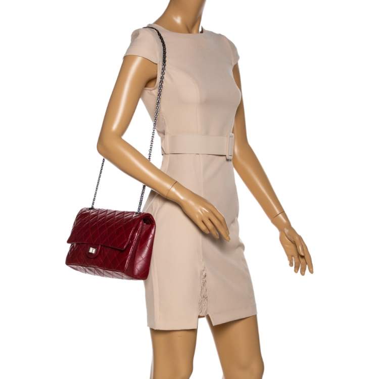 Pre Owned Chanel Red Quilted Leather Reissue 2.55 Classic 226 Flap Bag