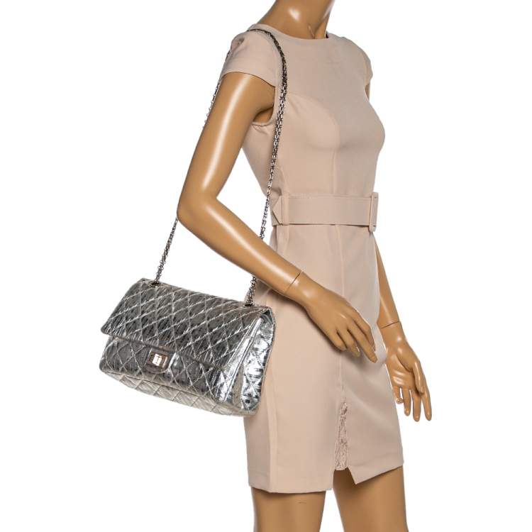 Pre Owned Chanel Silver Striped Quilted Leather Reissue 2.55 Classic 227 Flap Bag
