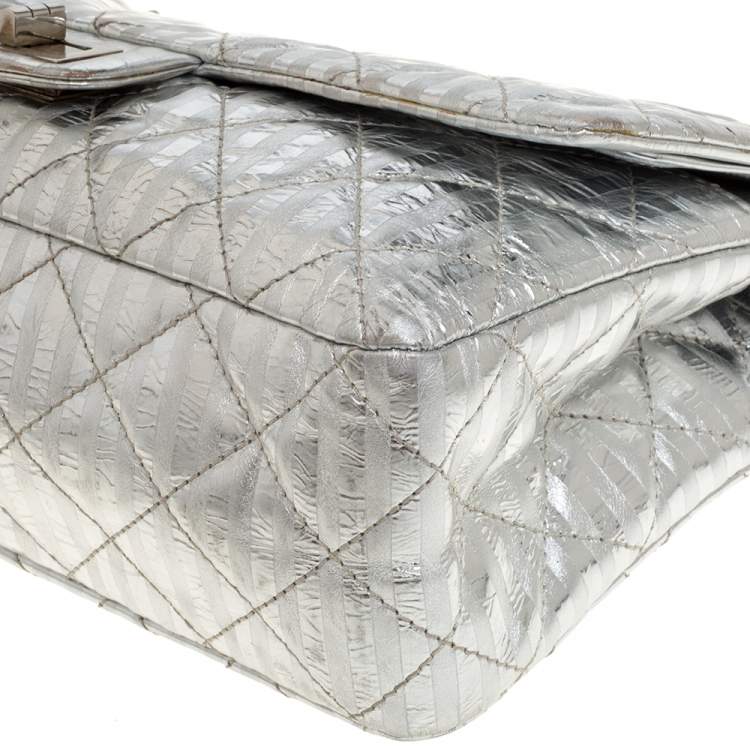 Pre Owned Chanel Silver Striped Quilted Leather Reissue 2.55 Classic 227 Flap Bag