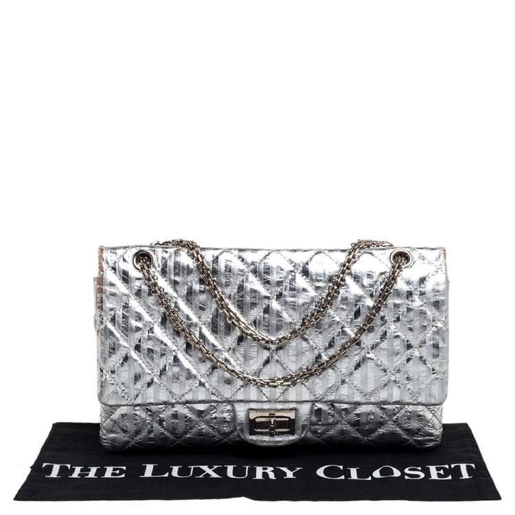 Pre Owned Chanel Silver Striped Quilted Leather Reissue 2.55 Classic 227 Flap Bag
