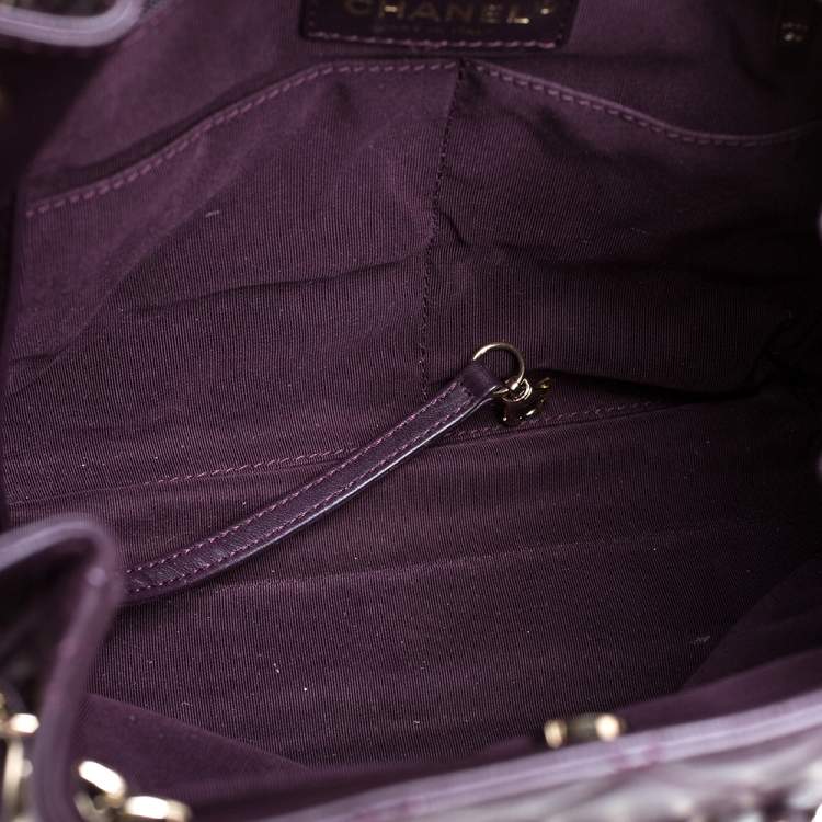 Pre Owned Chanel Plum Quilted Leather Timeless Classic Drawstring Bag