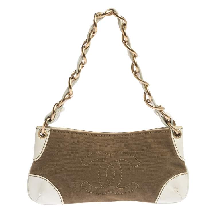 Leather CC Chain Baguette Bag Chanel 