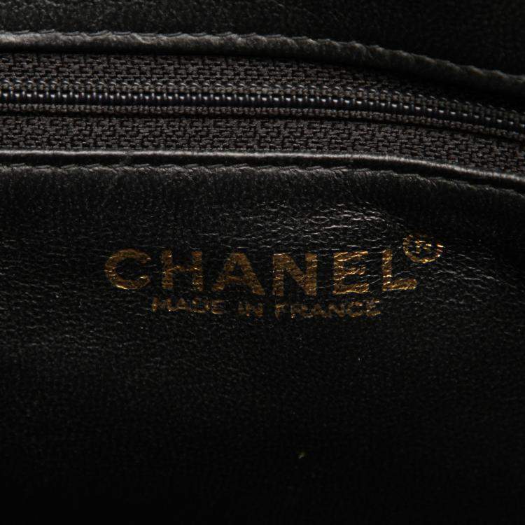 Pre Owned Chanel Black Patent Leather Medallion Bag