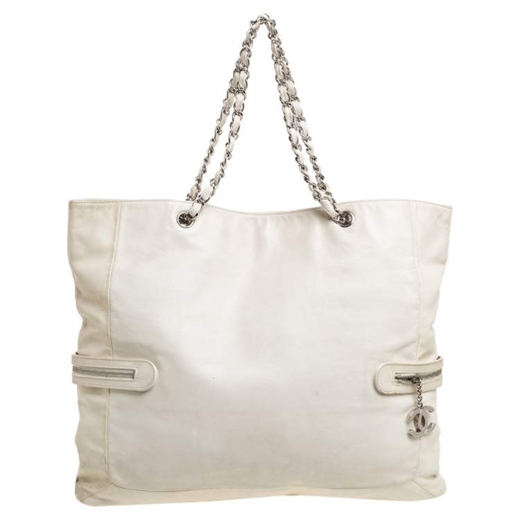 Pre Owned Chanel Cream Leather 2009 London Paris Chain Tote 