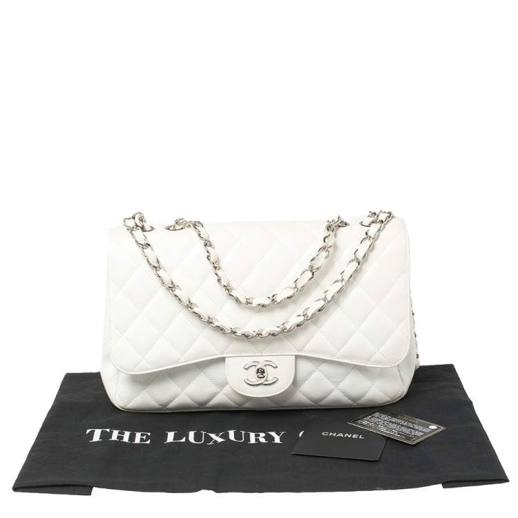 مملوكة مسبقًا Chanel White Quilted Caviar Leather Jumbo Classic Single Flap Bag