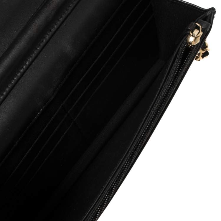 Pre Owned Chanel Black Quilted Patent Leather Reissue Wallet On Chain
