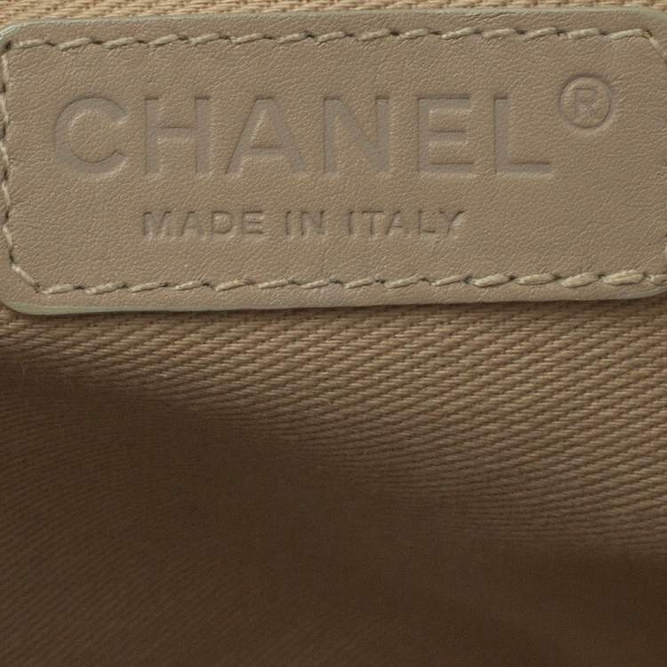 Pre Owned Chanel Cream Python and Canvas CC Flap Hobo