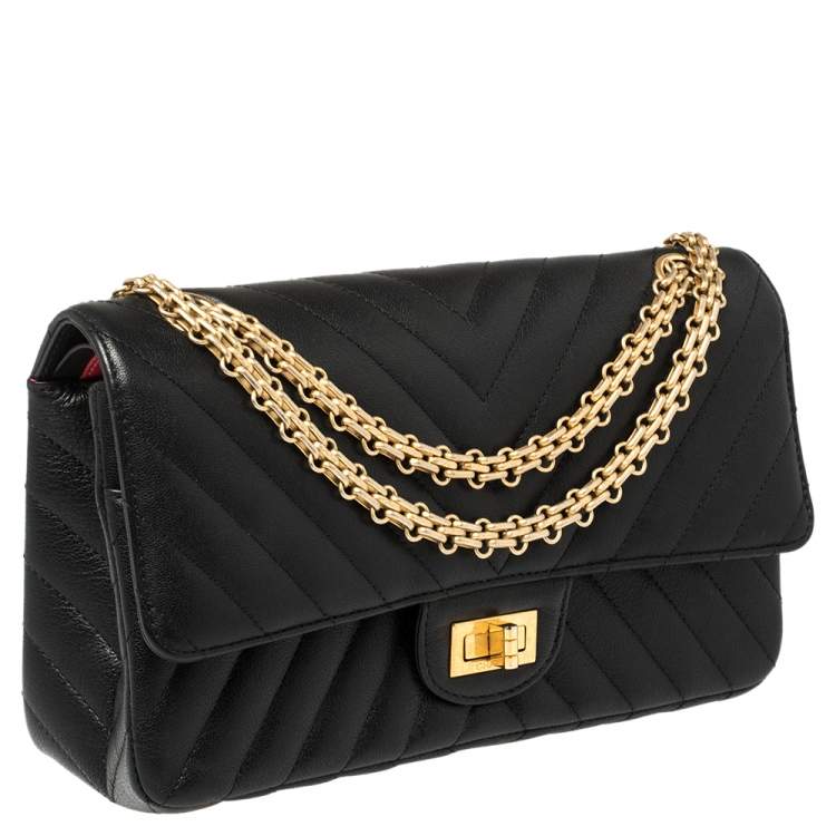 Pre Owned Chanel Black Chevron Leather Reissue 2.55 Classic 225 Flap Bag