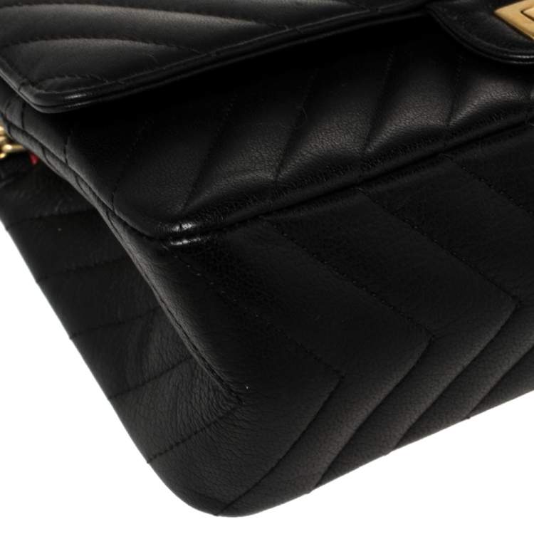 Pre Owned Chanel Black Chevron Leather Reissue 2.55 Classic 225 Flap Bag