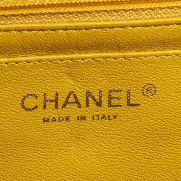 Pre Owned Chanel Yellow Quilted Leather Jumbo Classic Single Flap Bag