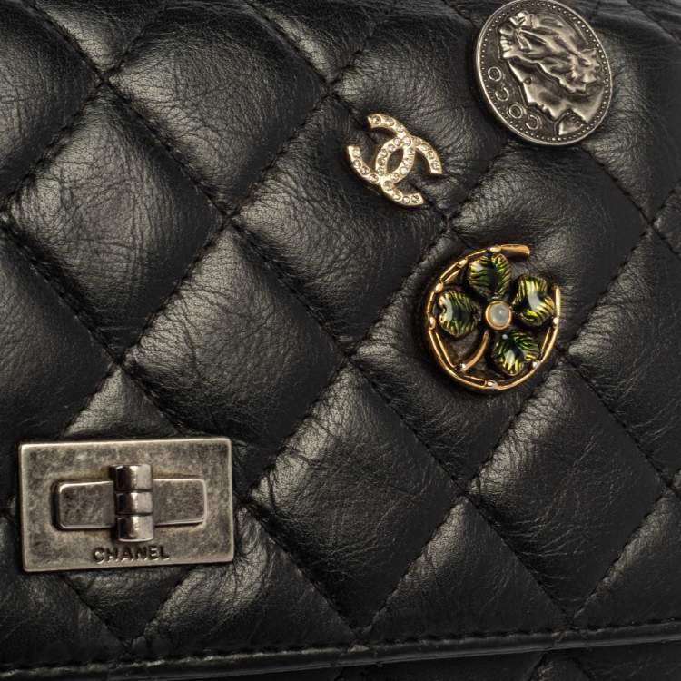 Pre Owned Chnael Black Aged Quilted Leather Lucky Charms 2.55 Reissue Wallet on Chain
