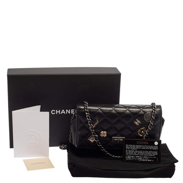 Pre Owned Chnael Black Aged Quilted Leather Lucky Charms 2.55 Reissue Wallet on Chain