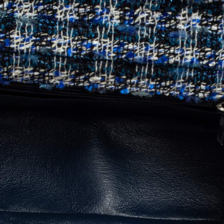 Pre Owned Chanel Blue/White Quilted Tweed Reissue 2.55 Classic 224 Flap Bag