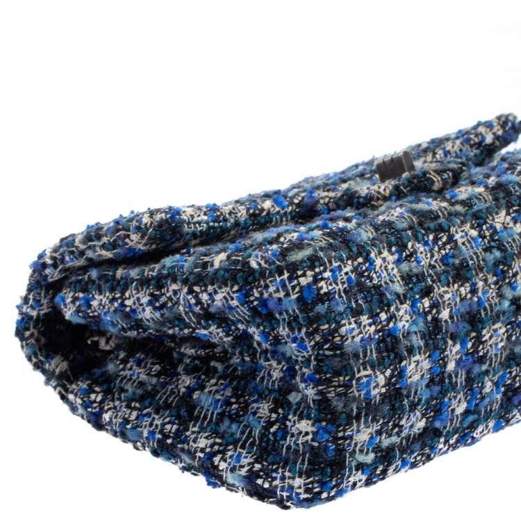 Pre Owned Chanel Blue/White Quilted Tweed Reissue 2.55 Classic 224 Flap Bag